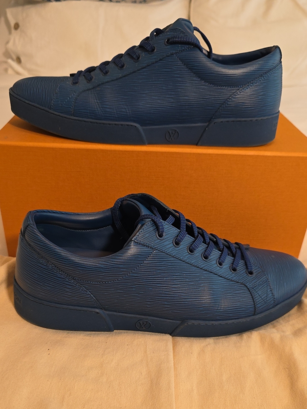 Louis Vuitton Luxembourg Blue Epi, 9.5, 10.5 US